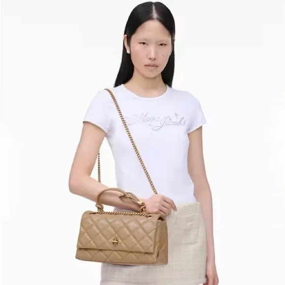 Marc Jacob’s THE QUILTED DUAL CONVERTIBLE SHOULDER - Picture 9 of 14